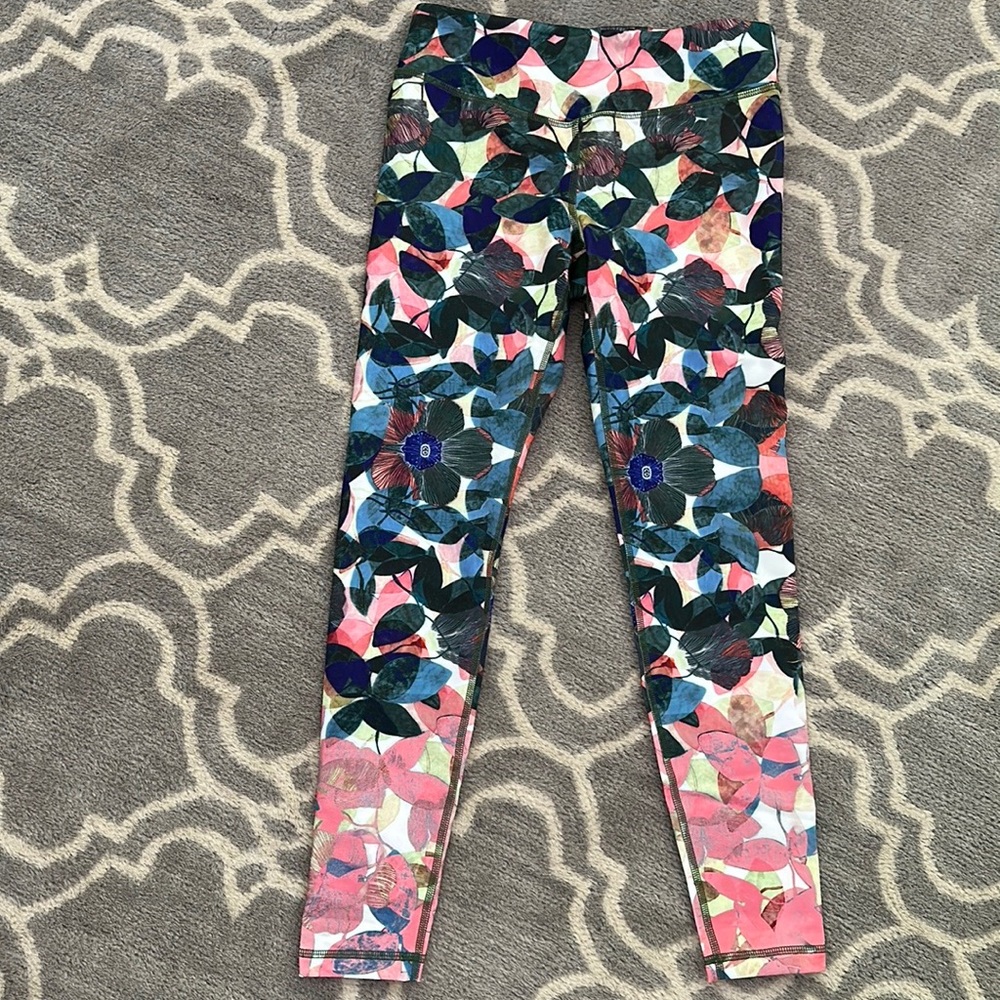 Floral leggings (never worn)